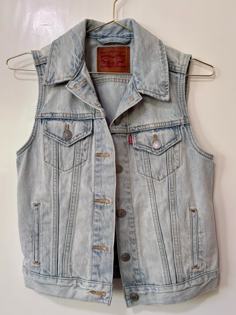Levi's| Faded Light Blue Wash Denim Trucker’s Vest Sz XS